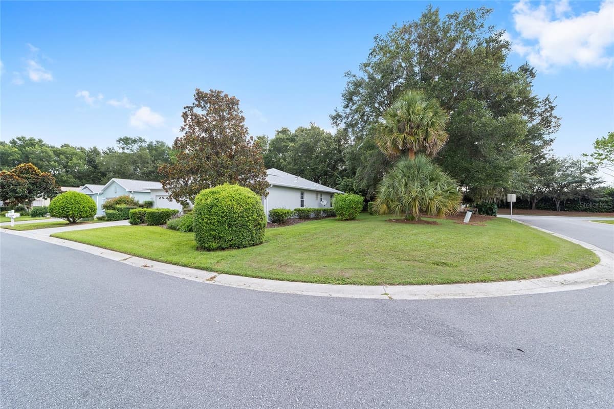 8298 79TH CIRCLE — photo 4 of 52