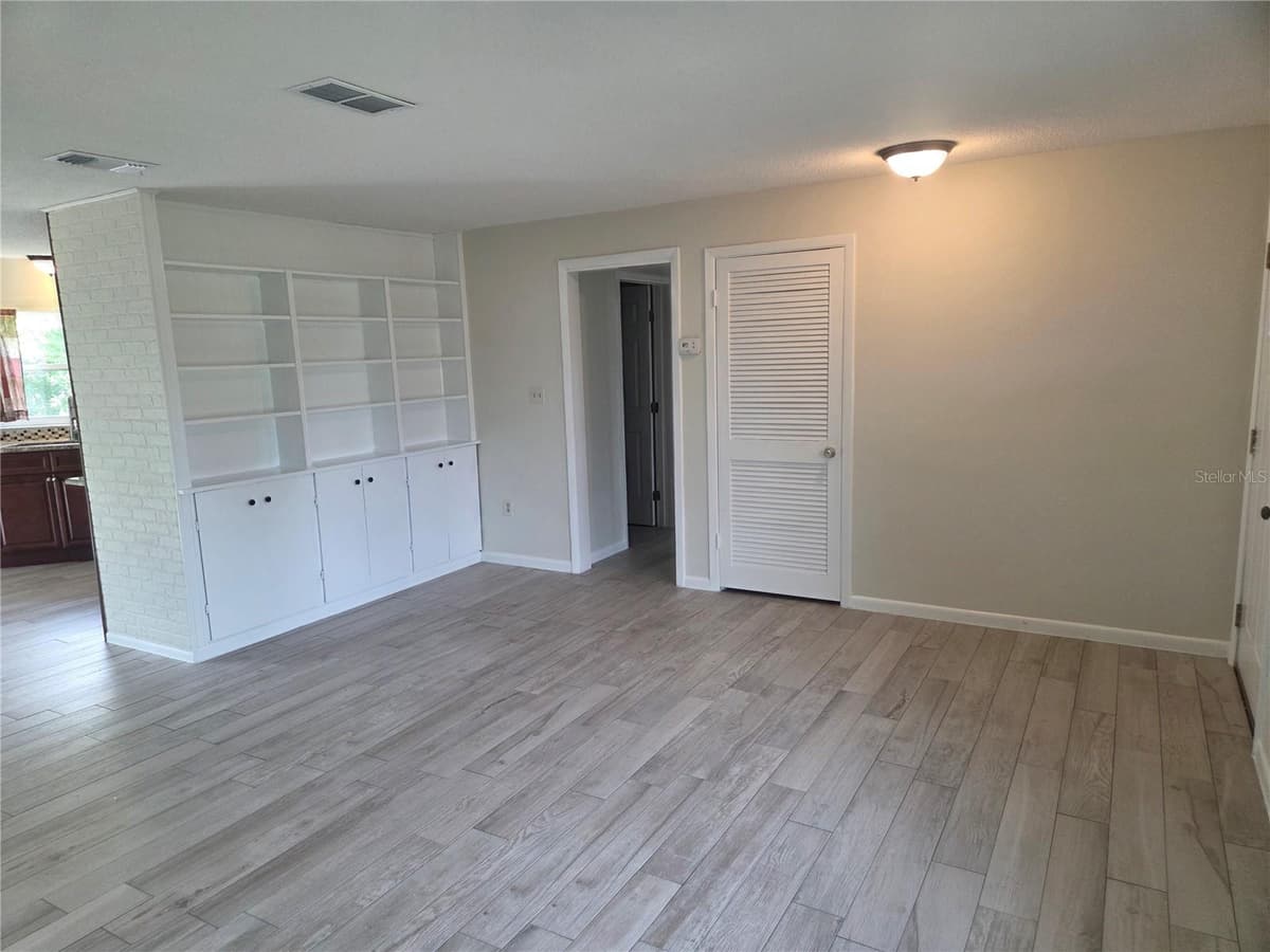 5903 RIVIERA DRIVE — photo 6 of 21