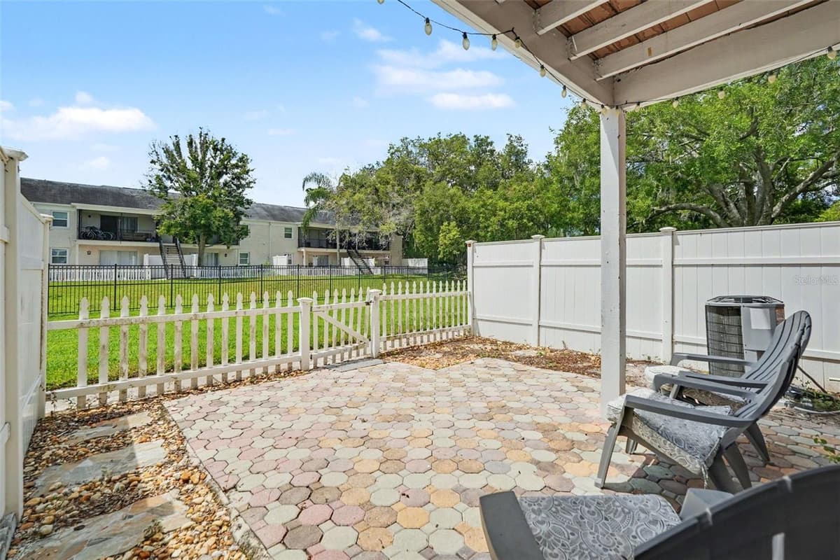 13832 ORANGE SUNSET DRIVE — photo 2 of 31