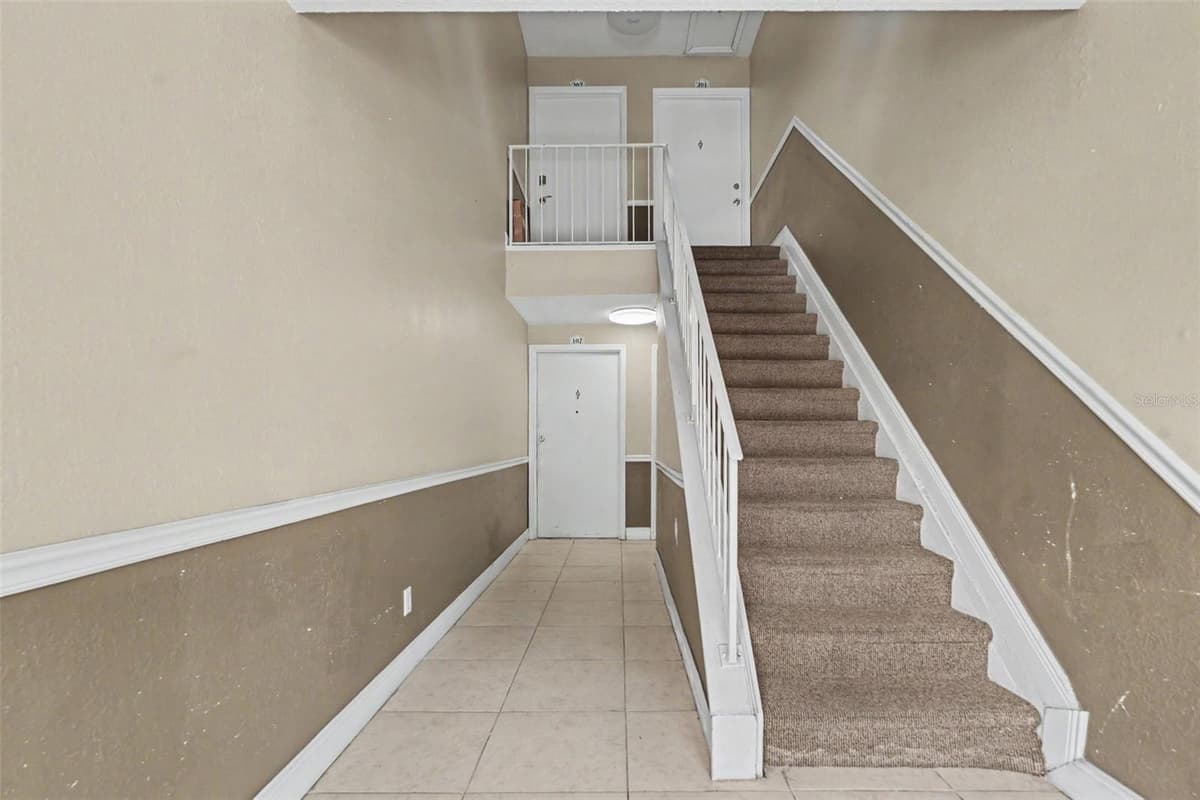 13832 ORANGE SUNSET DRIVE — photo 9 of 31