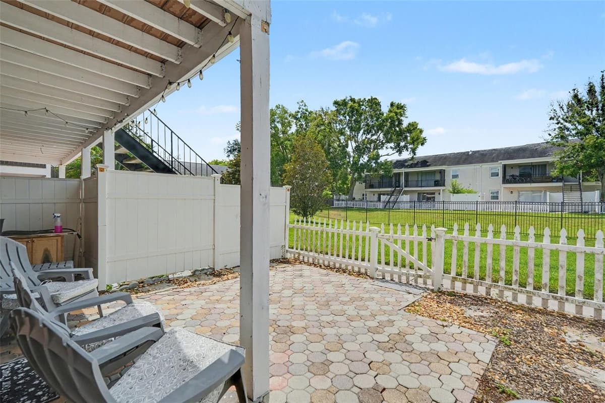 13832 ORANGE SUNSET DRIVE — photo 25 of 31