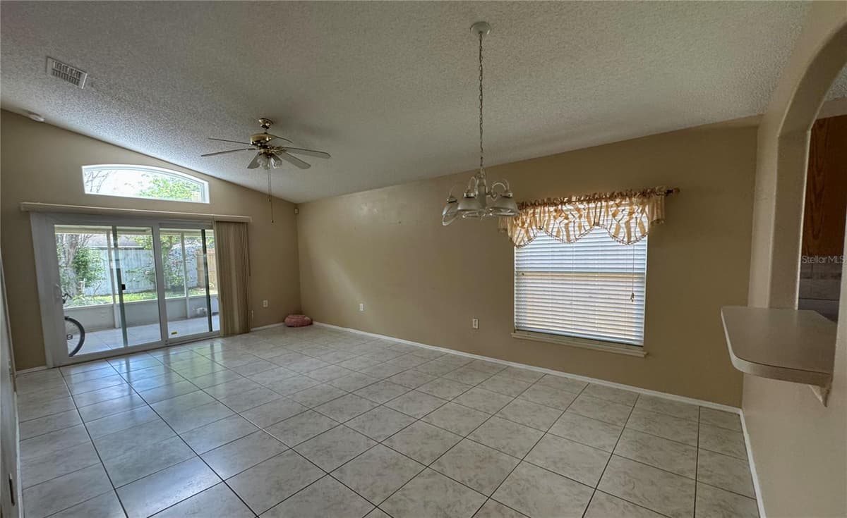 1309 TIMBERBEND CIRCLE — photo 4 of 18