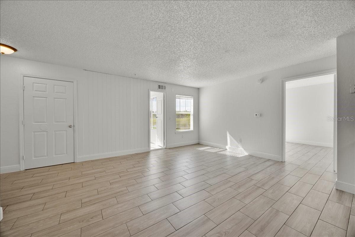 2212 GRAND CAYMAN COURT — photo 10 of 23
