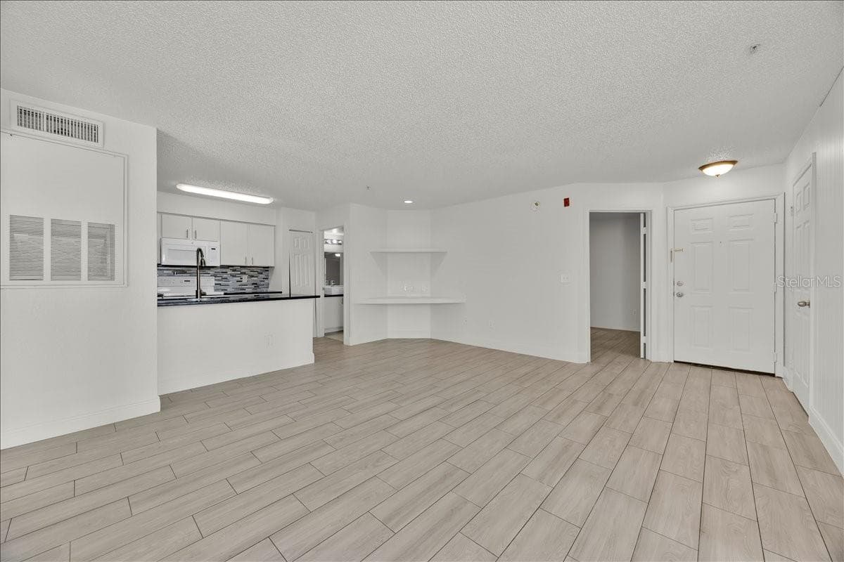 2212 GRAND CAYMAN COURT — photo 7 of 23