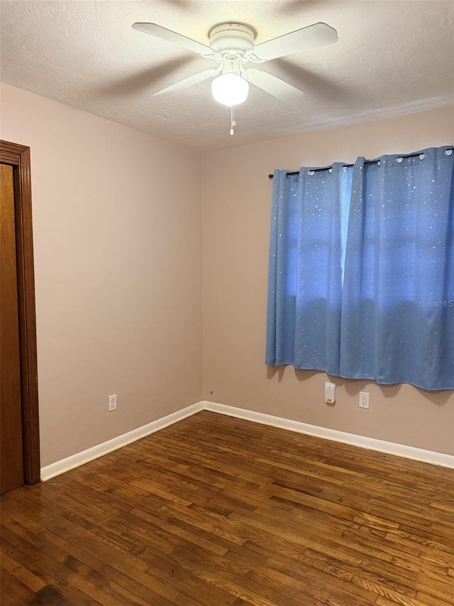 1025 4TH STREET — photo 16 of 19