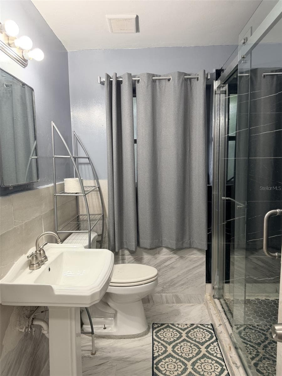 1025 4TH STREET — photo 13 of 19