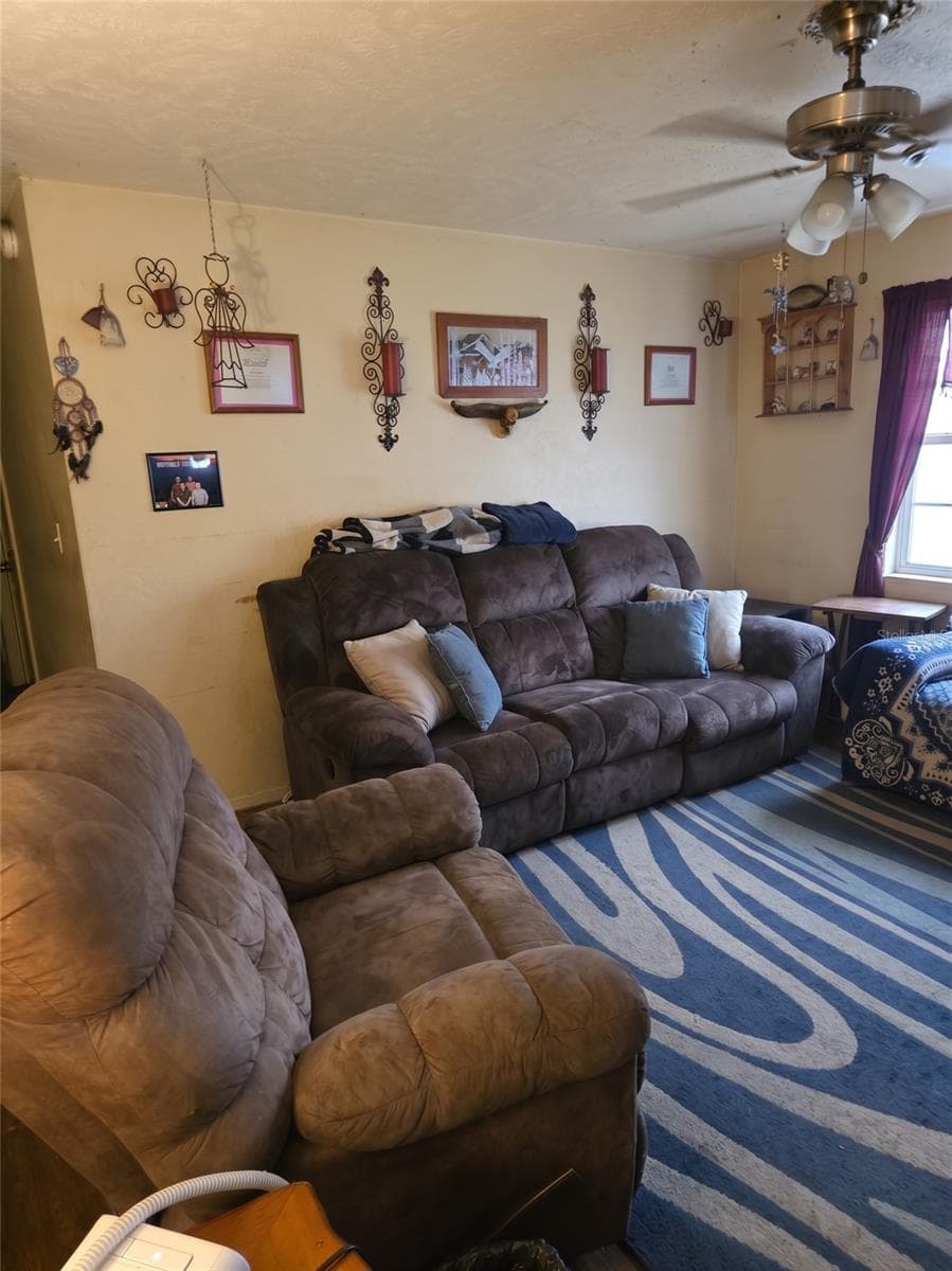 3539 COLLEEN DRIVE — photo 3 of 15
