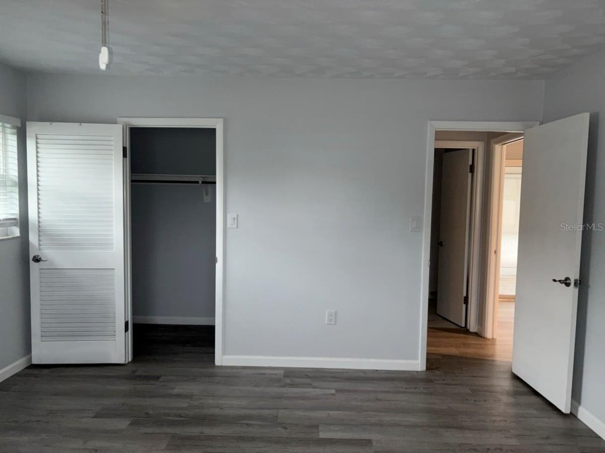 22201 OLEAN BOULEVARD — photo 14 of 18
