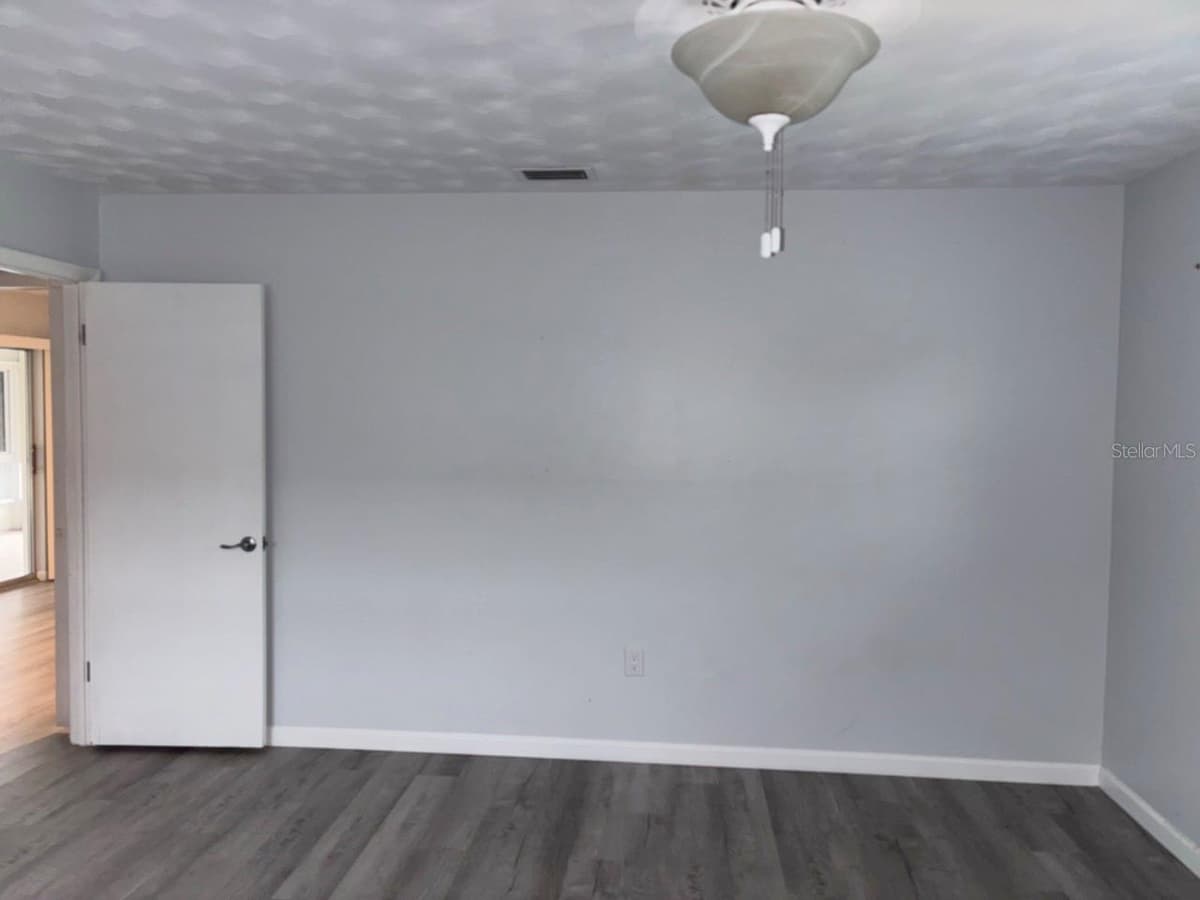22201 OLEAN BOULEVARD — photo 15 of 18