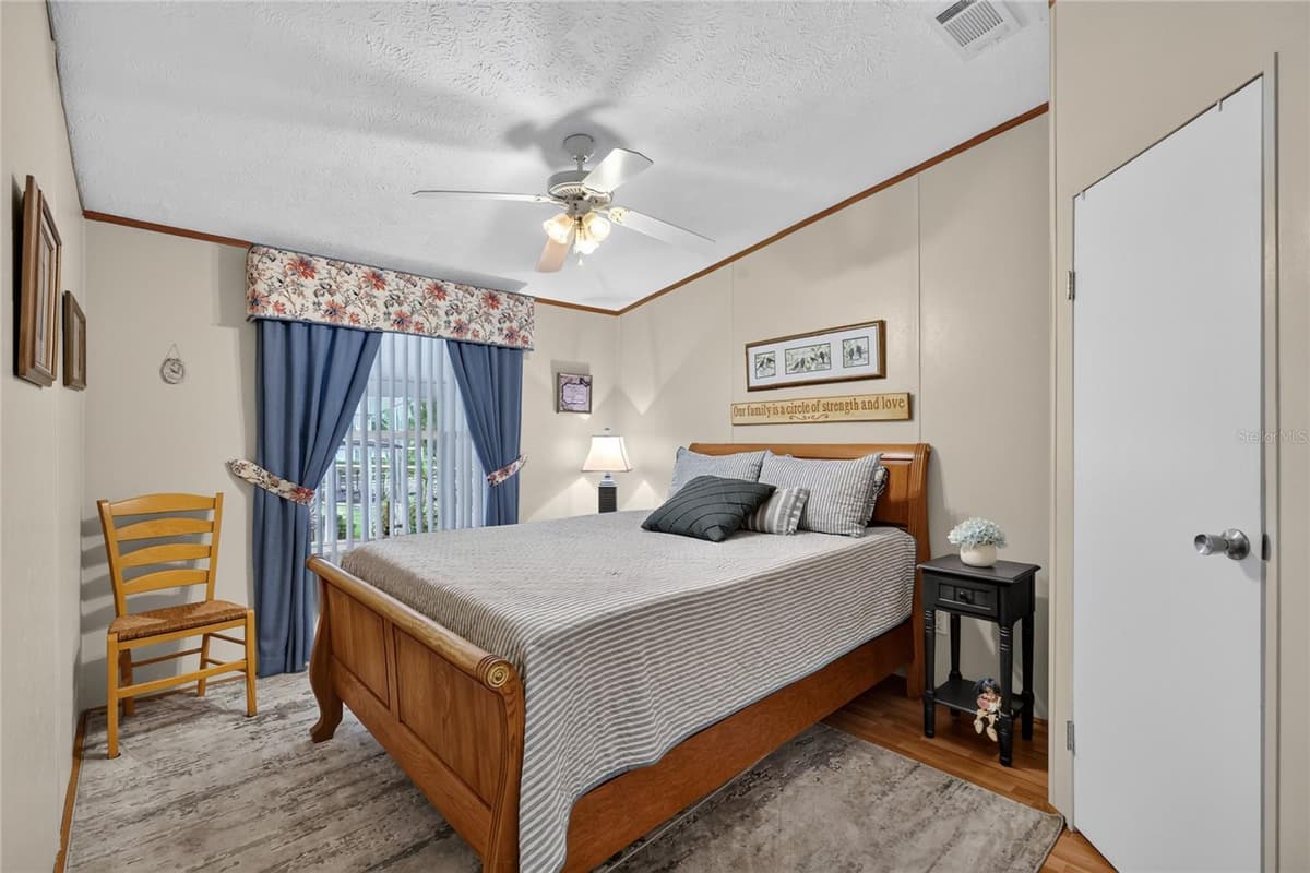 704 KIMBERLY AVENUE — photo 31 of 47