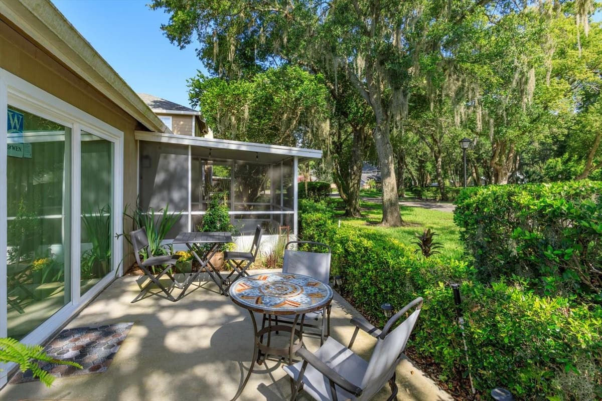 678 SCARLET OAK CIRCLE — photo 4 of 5