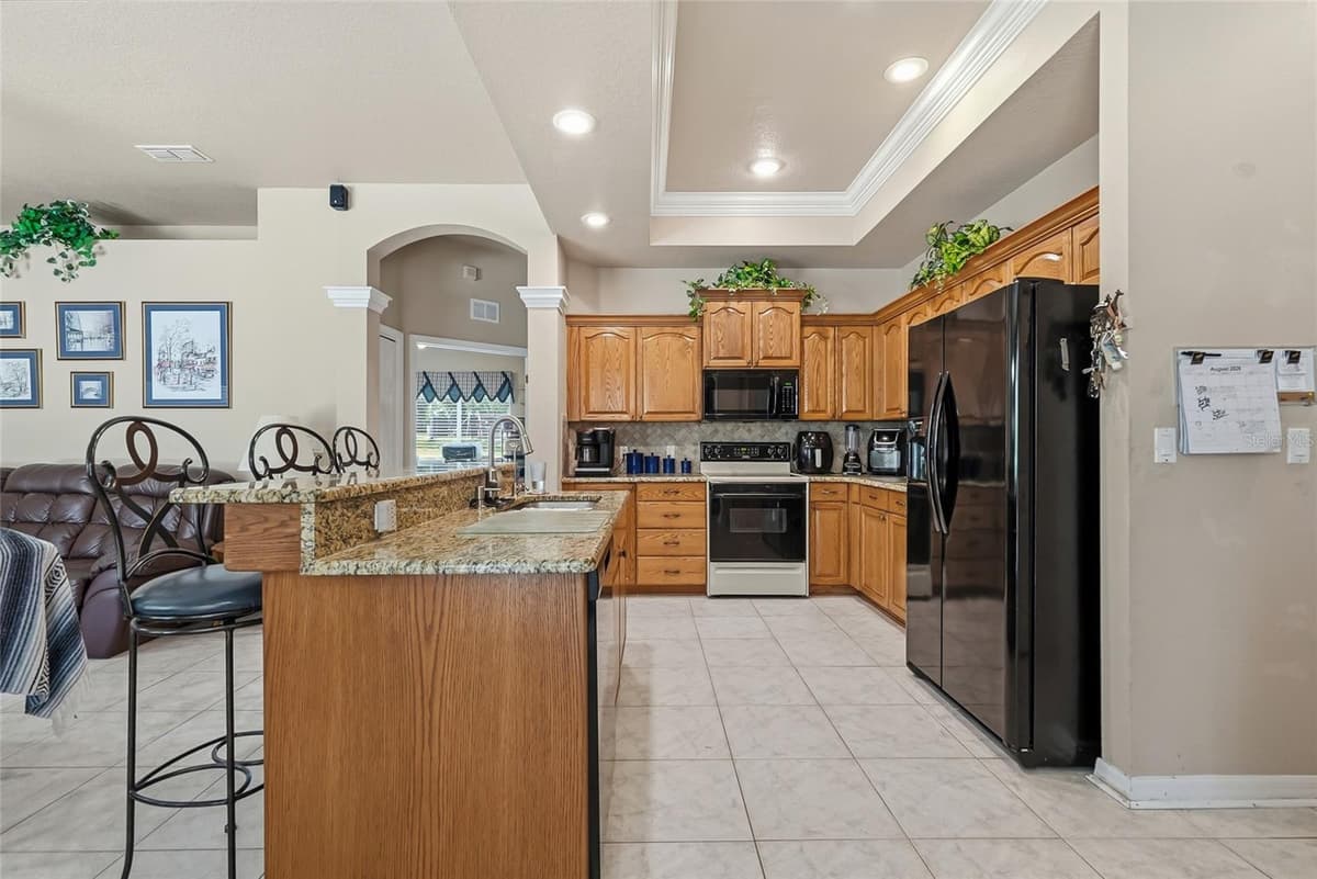 8206 NIGHTINGALE ROAD — photo 11 of 45