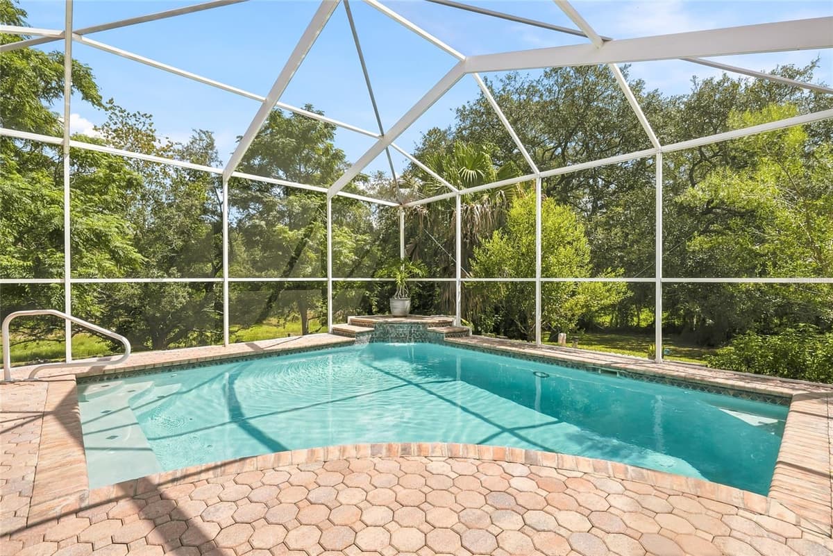 8206 NIGHTINGALE ROAD — photo 2 of 45