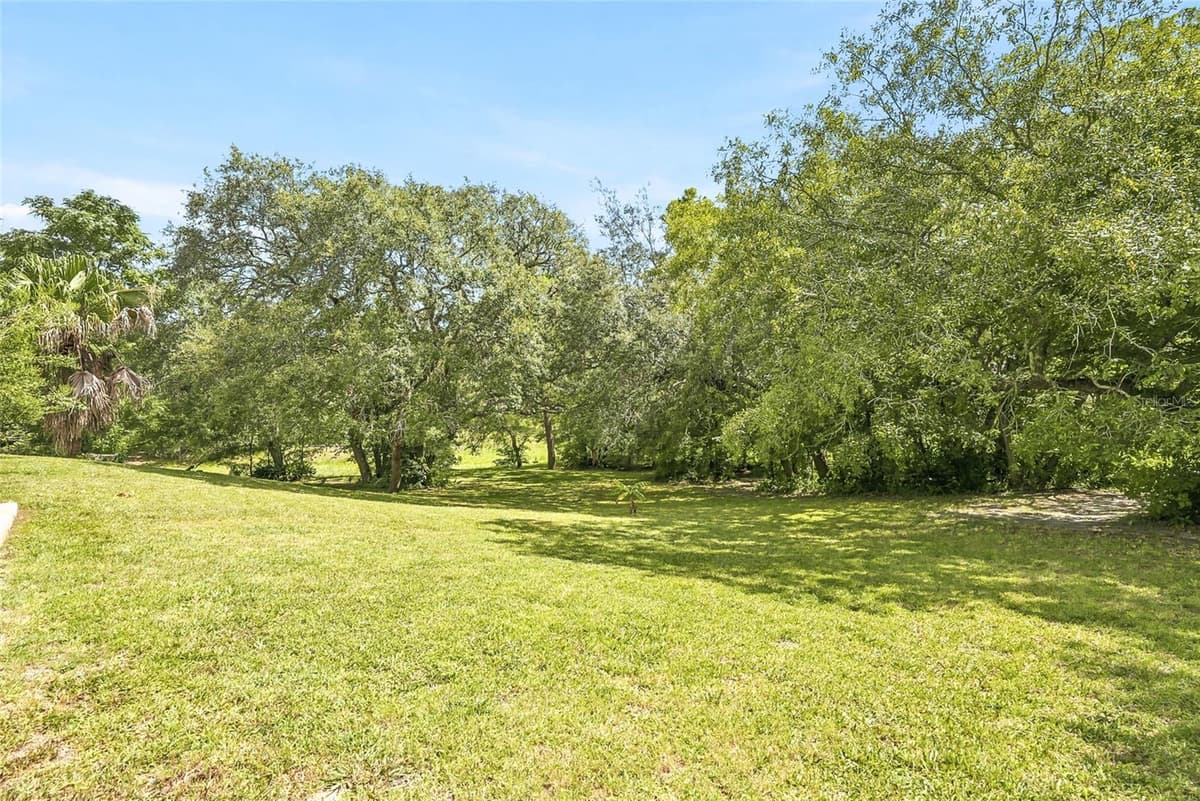8206 NIGHTINGALE ROAD — photo 6 of 45