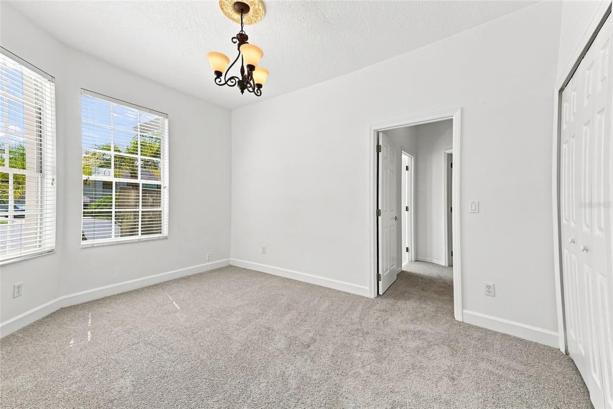 10008 CANOPY TREE COURT — photo 16 of 37