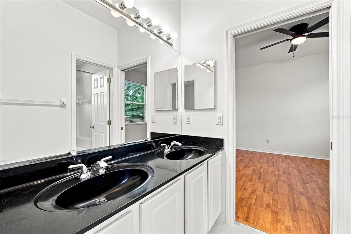 10008 CANOPY TREE COURT — photo 24 of 37