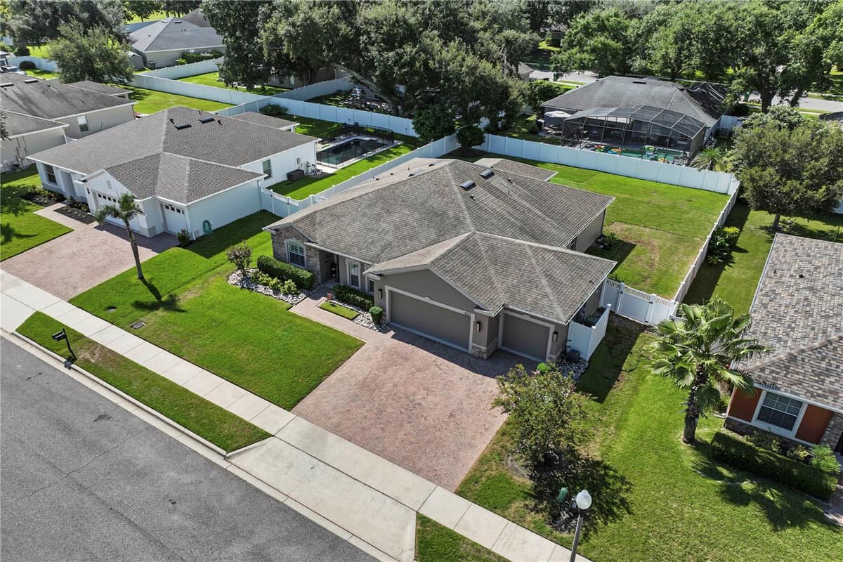 527 COPPERDALE AVENUE — photo 37 of 49