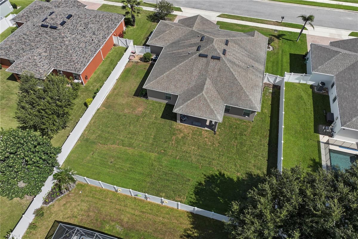 527 COPPERDALE AVENUE — photo 40 of 49