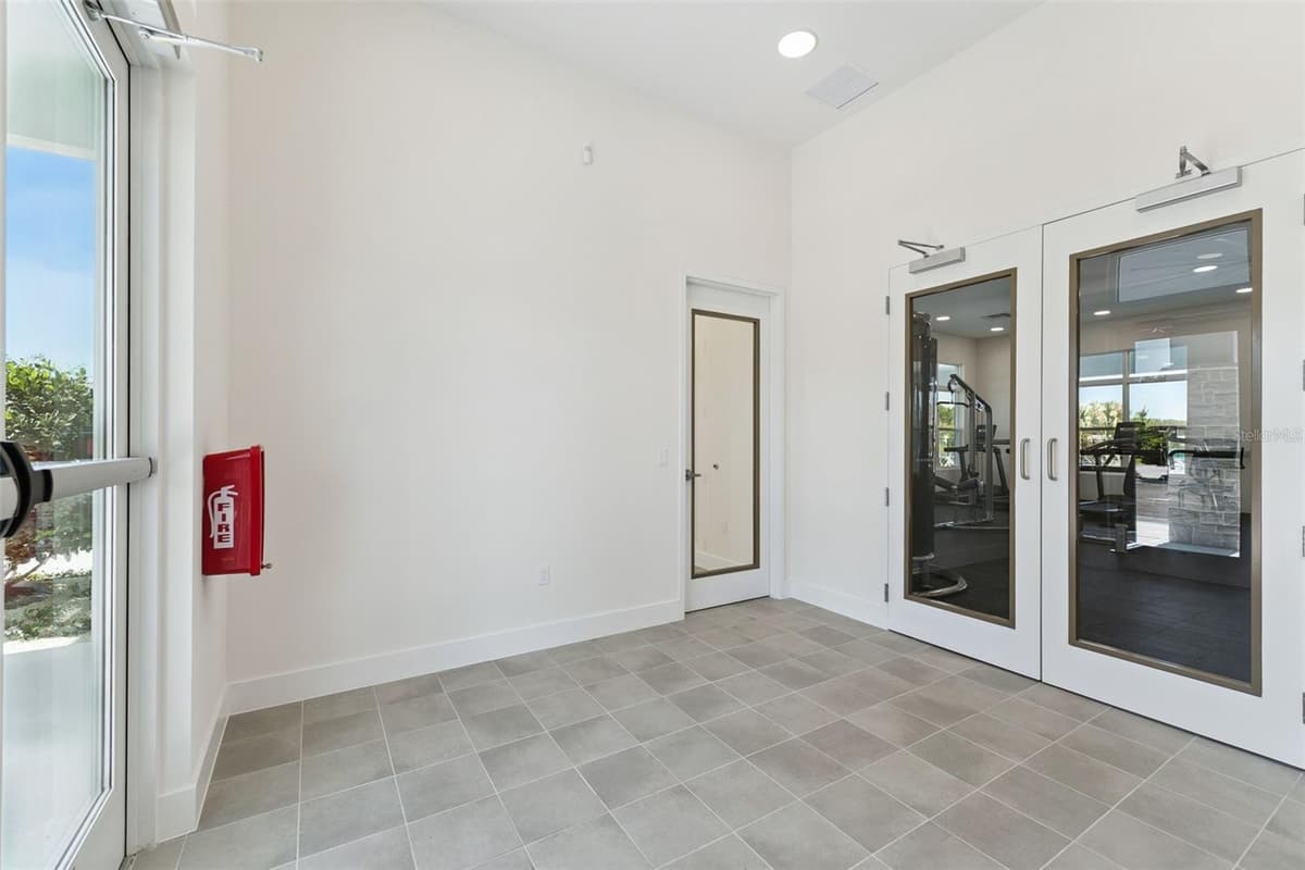 1345 FOUNTAIN VIEW STREET — photo 27 of 36