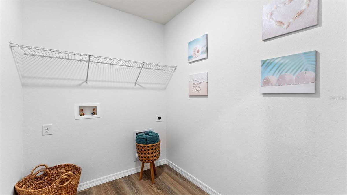 1345 FOUNTAIN VIEW STREET — photo 19 of 36