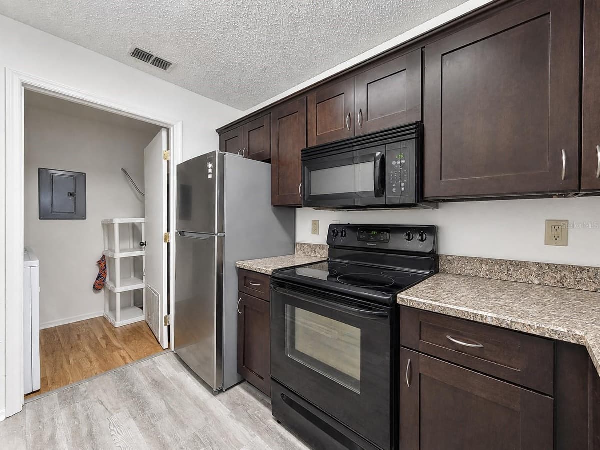 3705 27TH STREET — photo 7 of 21
