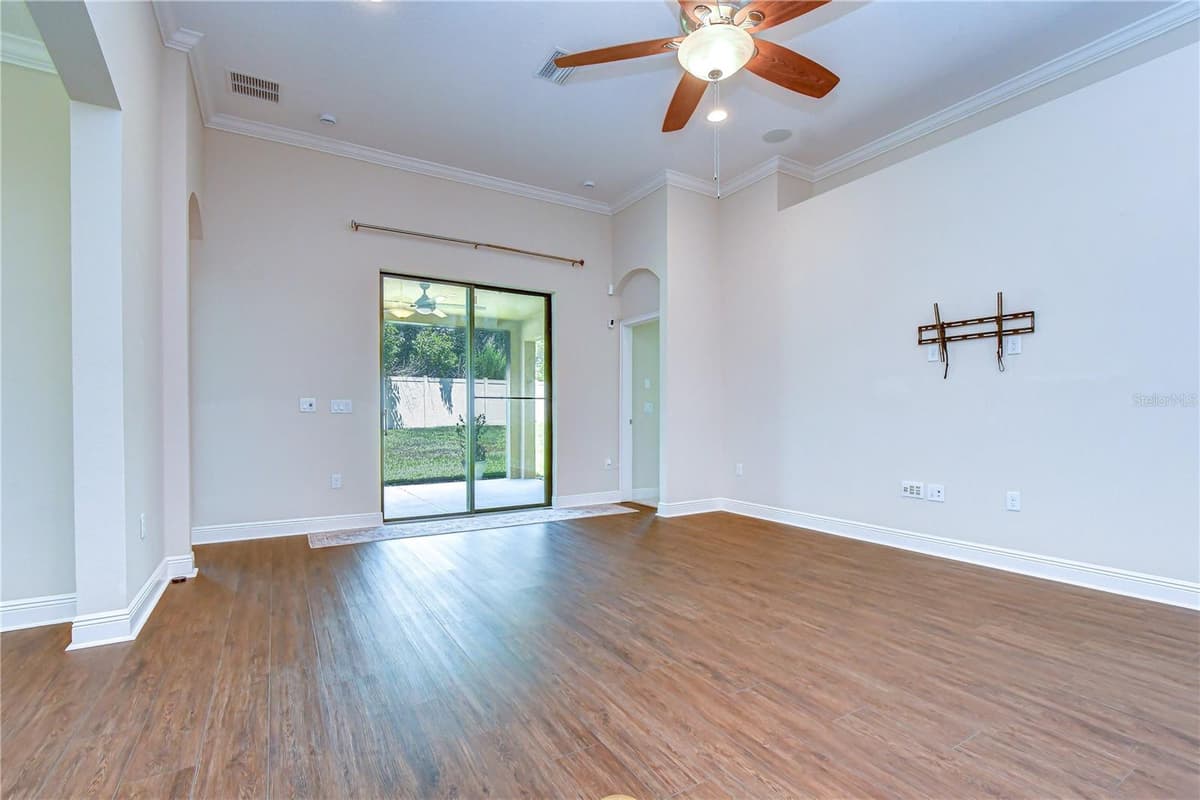 826 VINO VERDE CIRCLE — photo 12 of 31