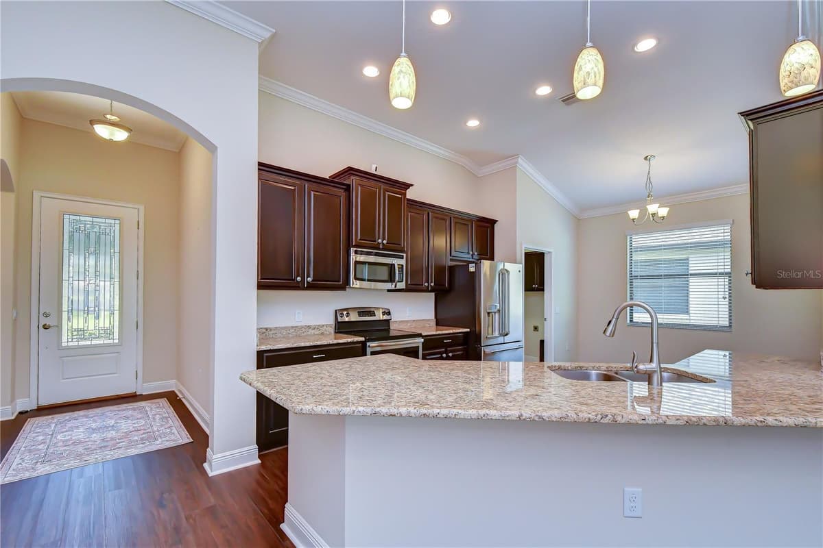 826 VINO VERDE CIRCLE — photo 4 of 31