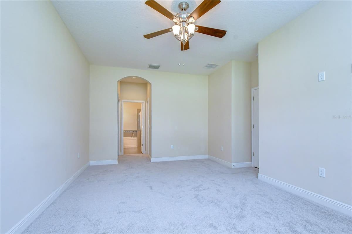 826 VINO VERDE CIRCLE — photo 14 of 31