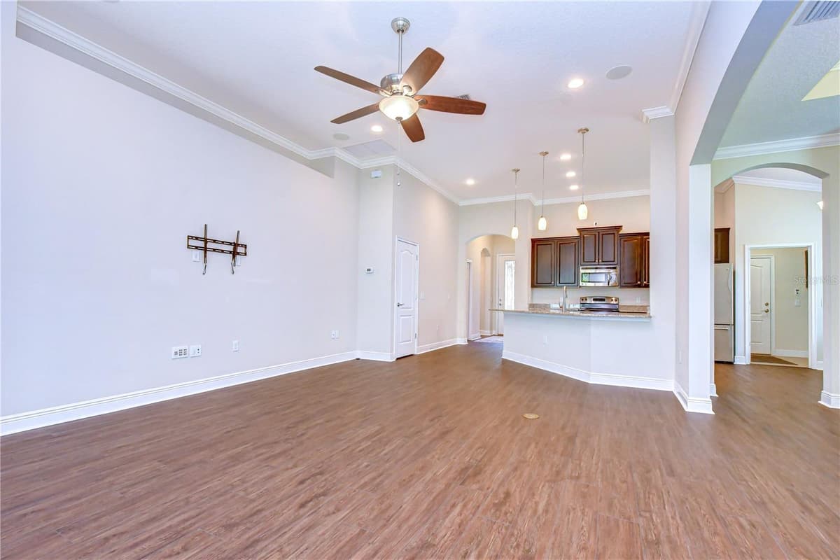 826 VINO VERDE CIRCLE — photo 11 of 31
