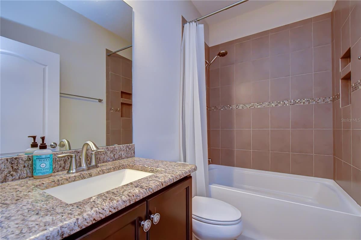 826 VINO VERDE CIRCLE — photo 20 of 31