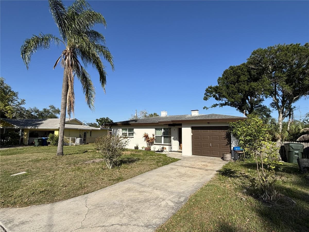 1347 BUCKINGHAM DRIVE — photo 3 of 19