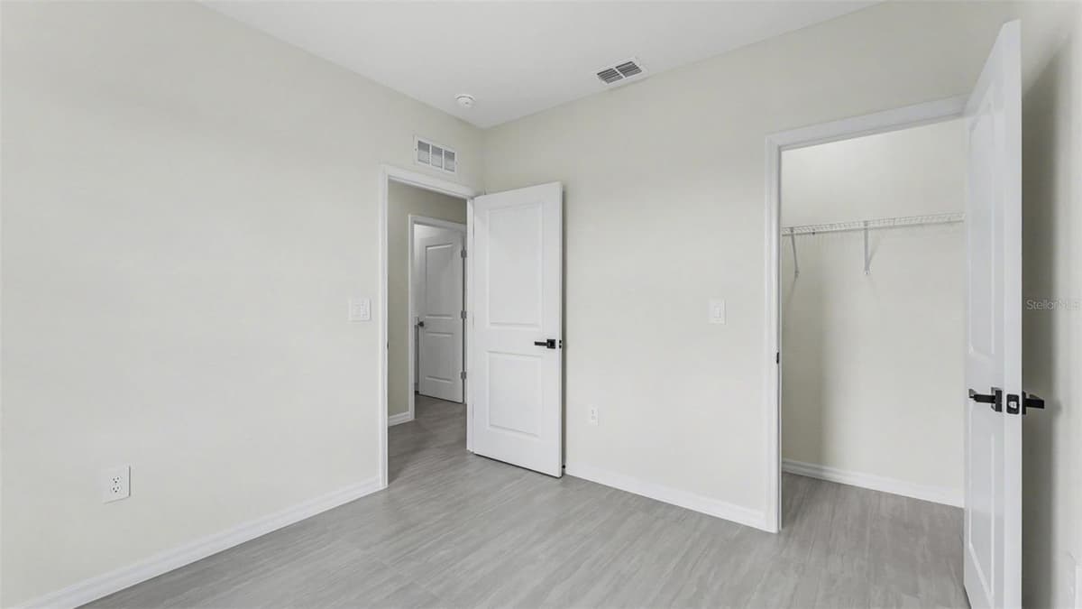 40 ASH STREET — photo 10 of 39
