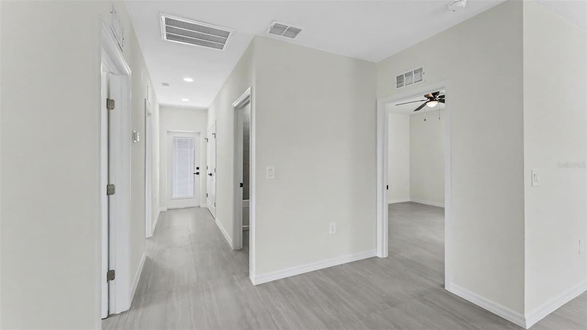 40 ASH STREET — photo 21 of 39