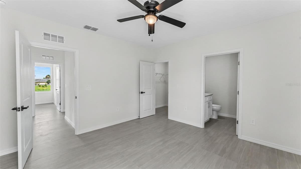 40 ASH STREET — photo 19 of 39