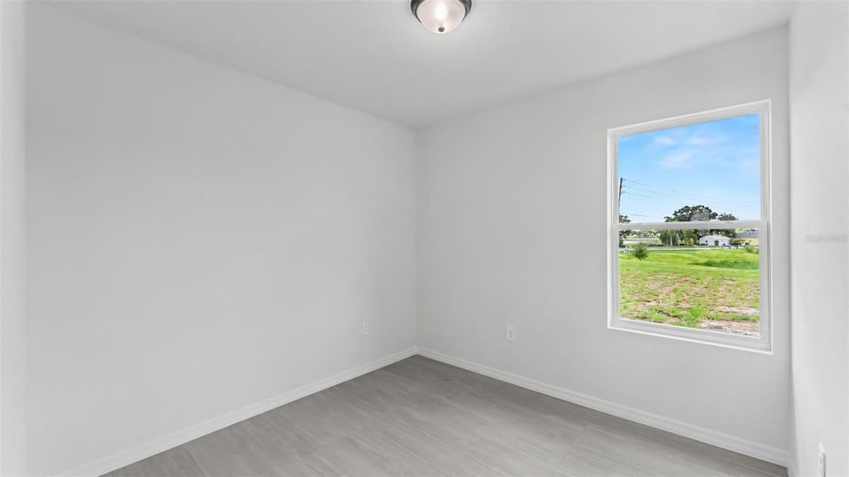 40 ASH STREET — photo 14 of 39