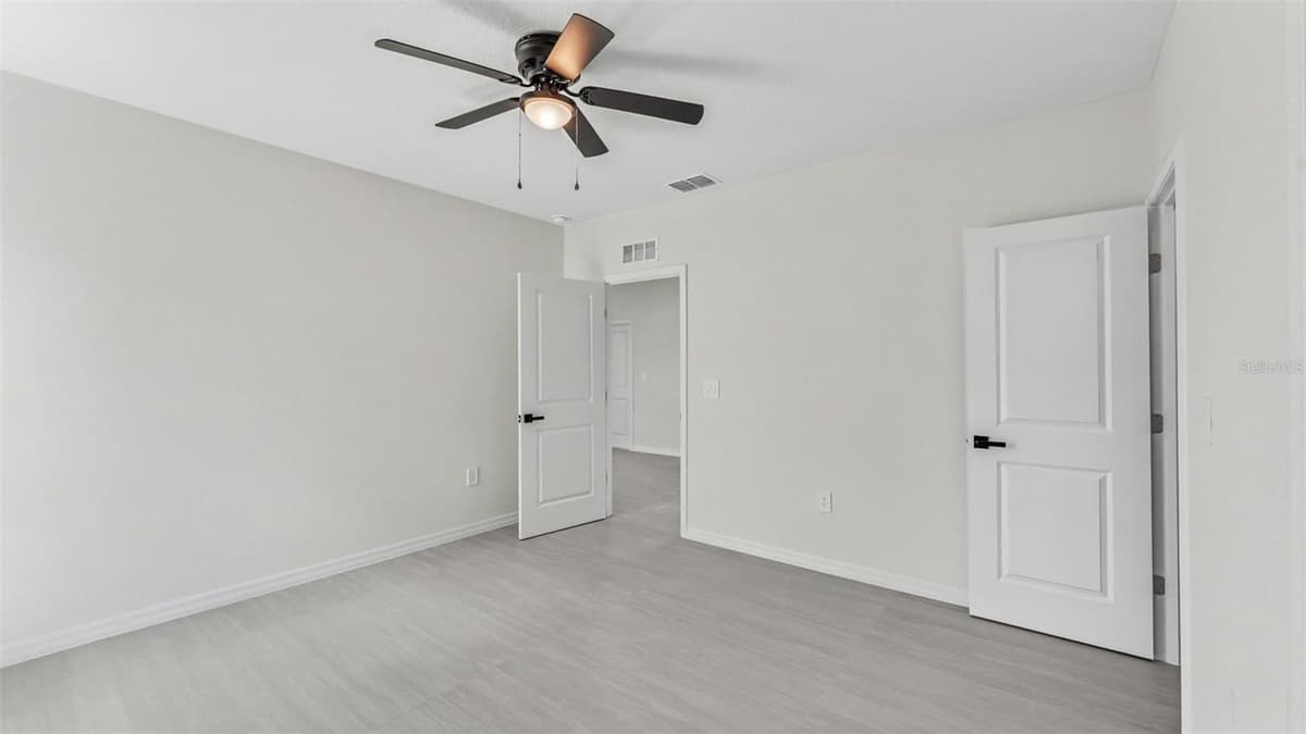 40 ASH STREET — photo 18 of 39