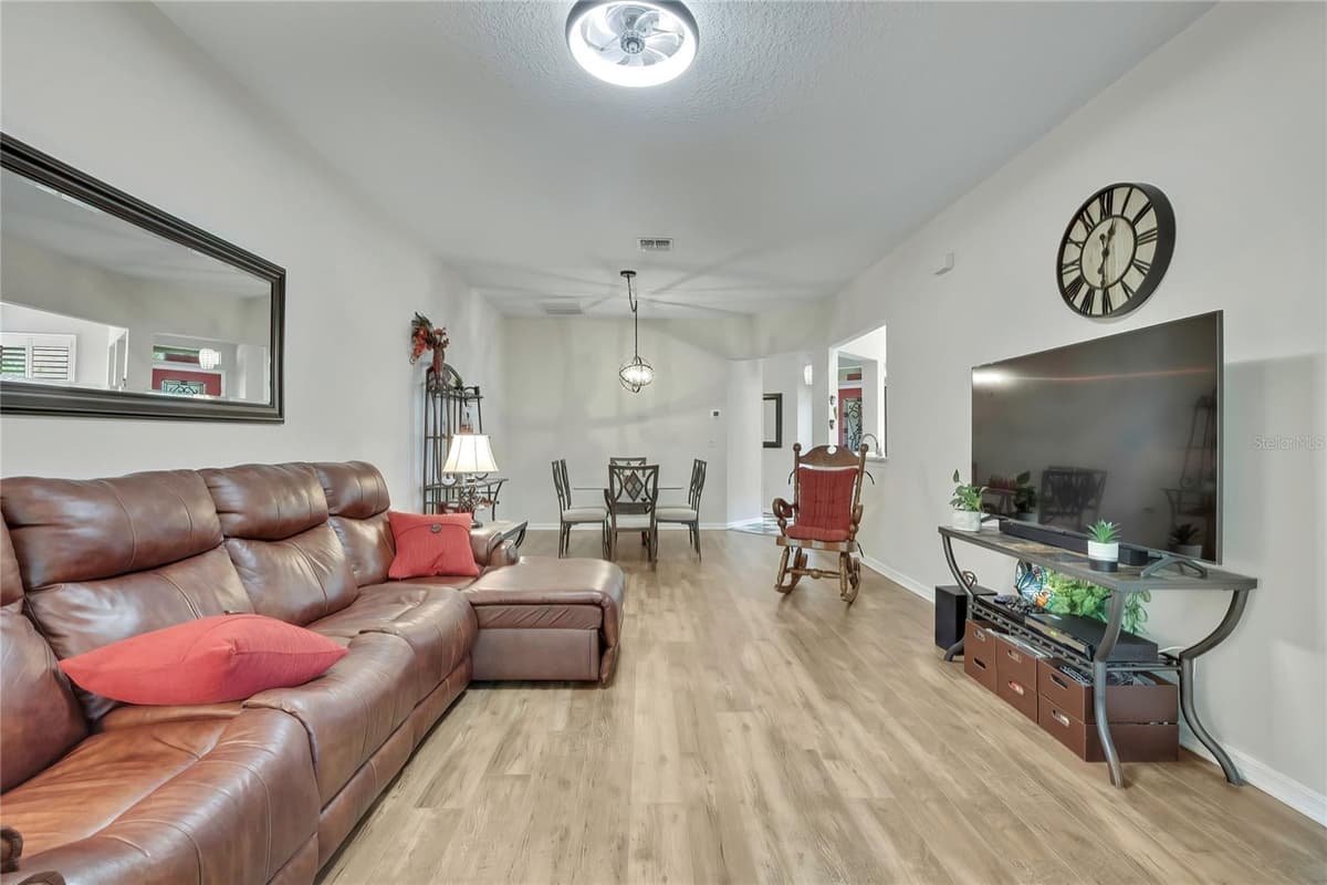 15036 SILVERSMITH CIRCLE — photo 4 of 34