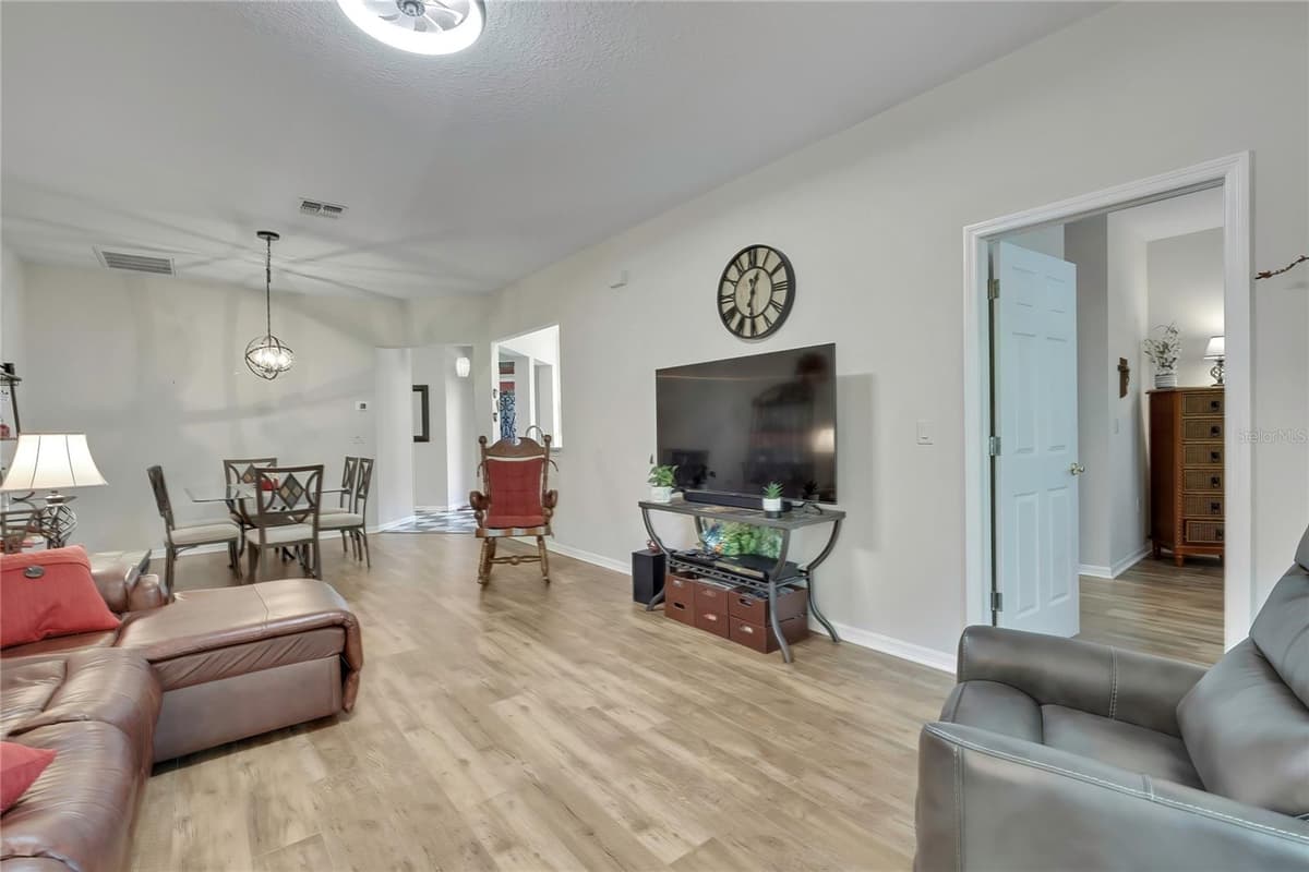 15036 SILVERSMITH CIRCLE — photo 5 of 34