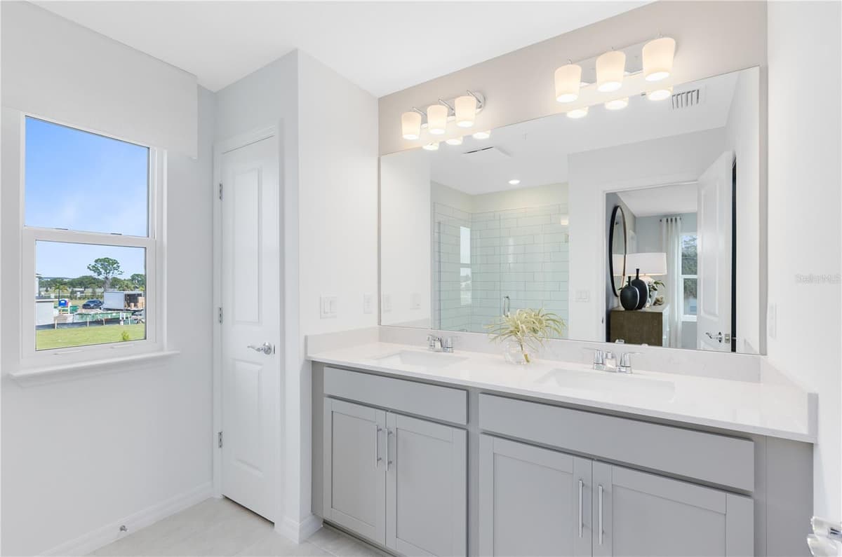 4357 JETTY LANE NE — photo 16 of 27