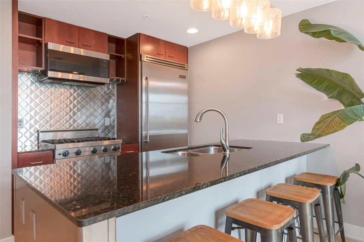 1120 KENNEDY BOULEVARD — photo 18 of 69