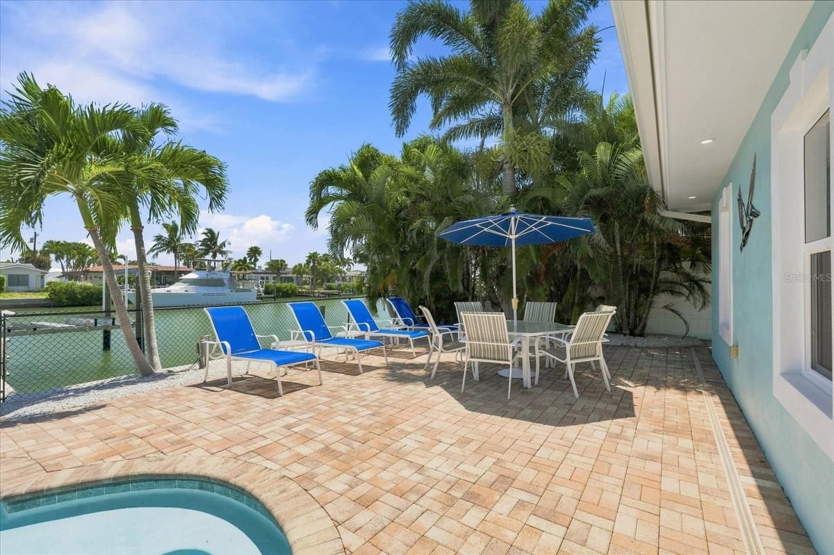 7852 CAUSEWAY BOULEVARD — photo 61 of 64