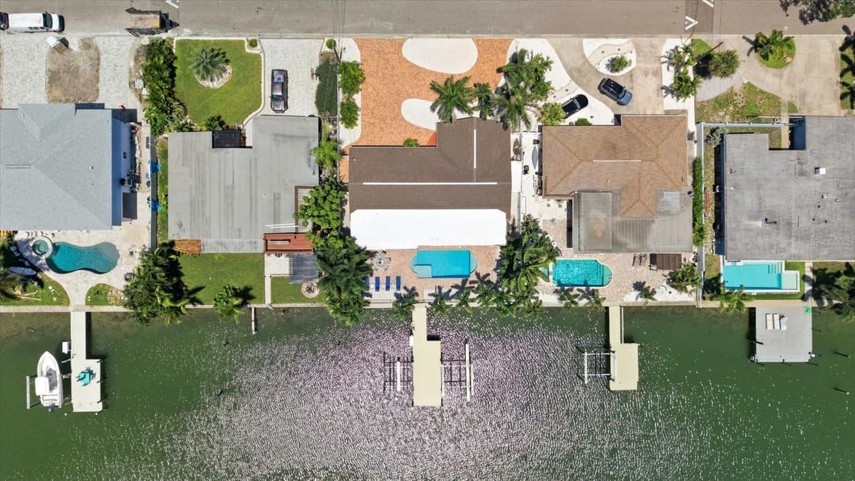7852 CAUSEWAY BOULEVARD — photo 49 of 64