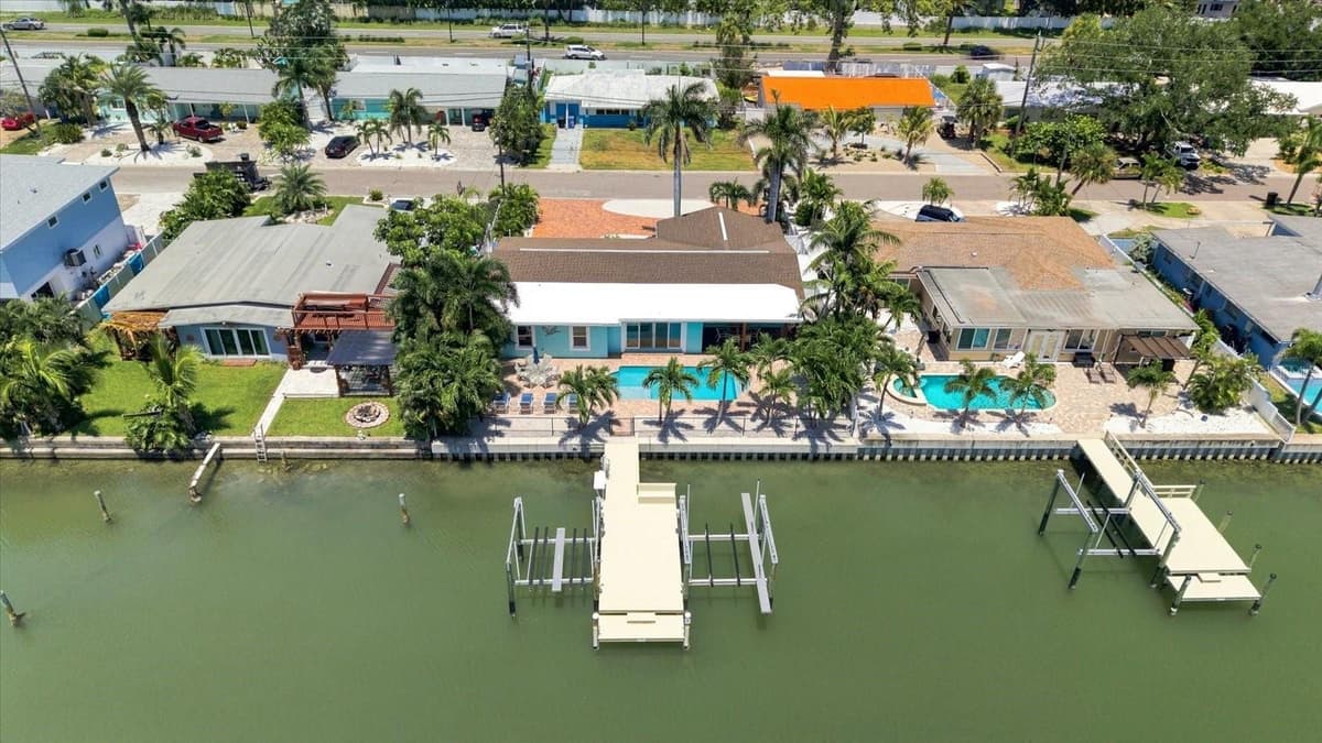 7852 CAUSEWAY BOULEVARD — photo 48 of 64