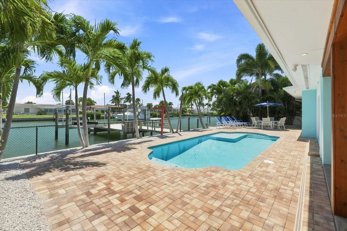 7852 CAUSEWAY BOULEVARD — photo 58 of 64