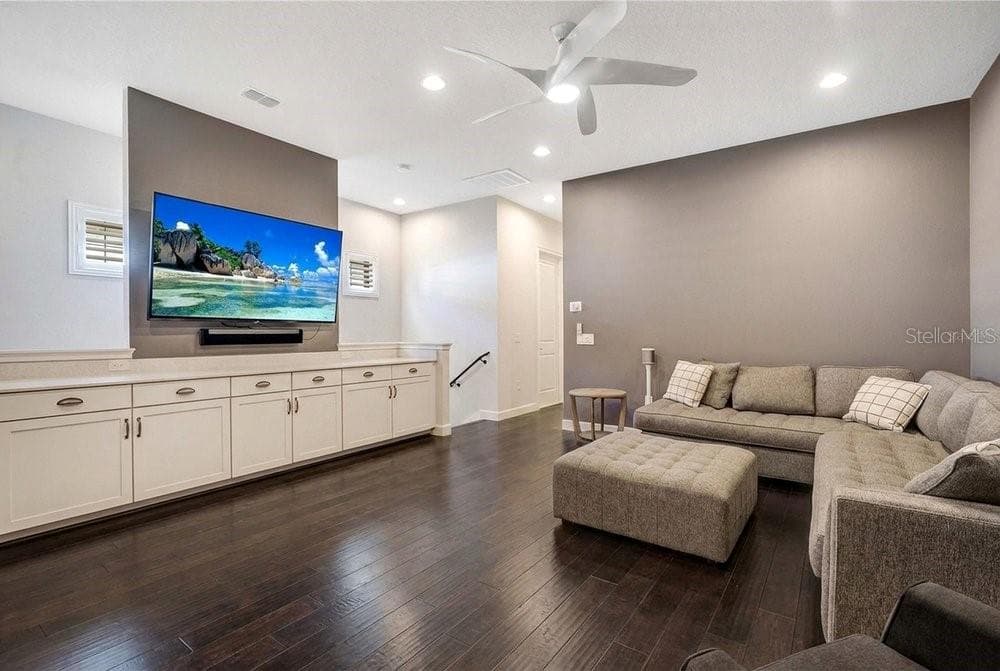 8449 VIA VITTORIA WAY — photo 17 of 40
