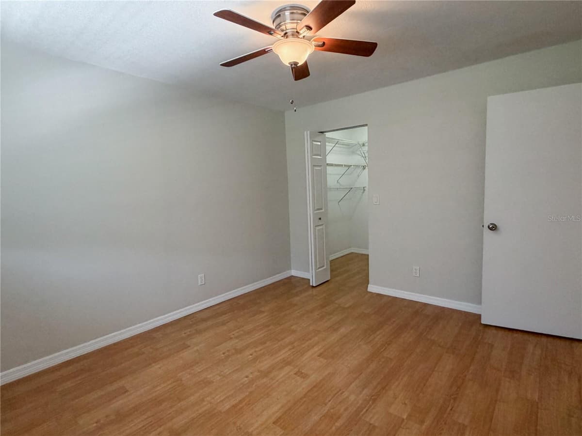 5920 80TH STREET — photo 16 of 40