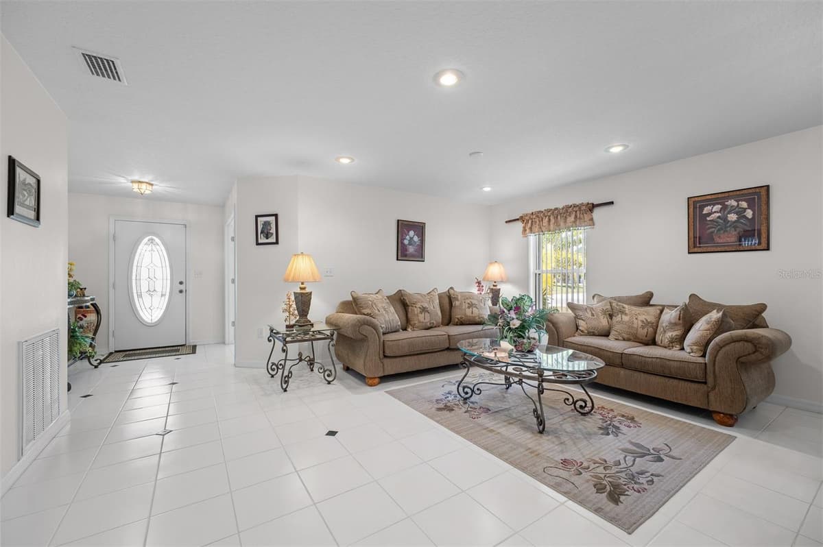 401 BROOKEDGE NE STREET — photo 10 of 36