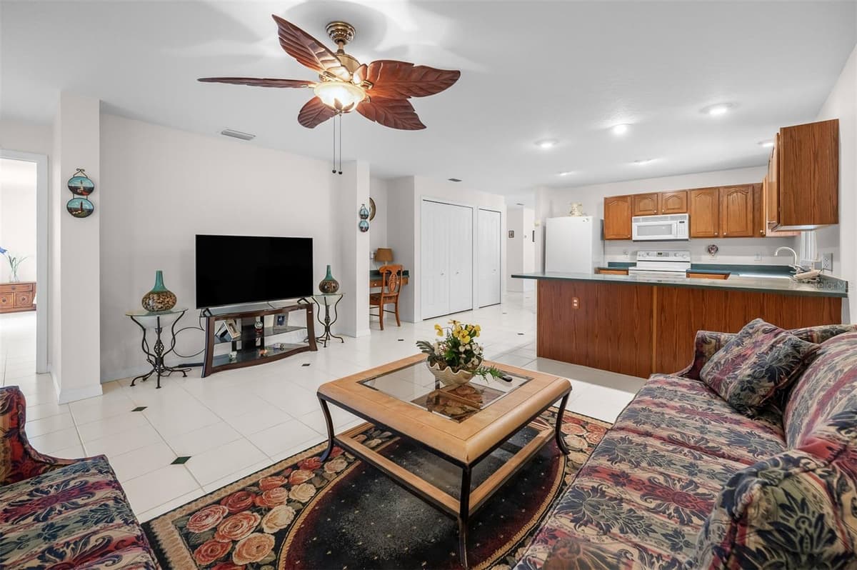 401 BROOKEDGE NE STREET — photo 18 of 36