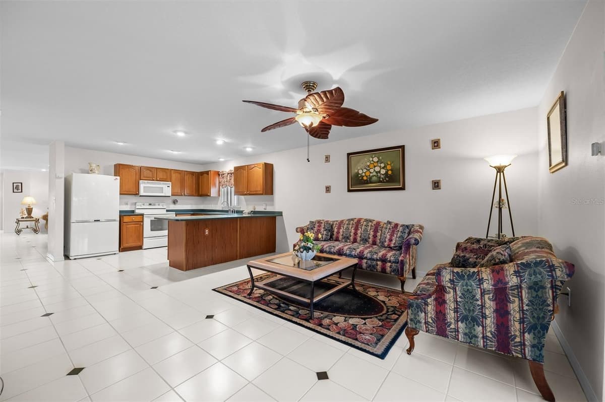 401 BROOKEDGE NE STREET — photo 17 of 36