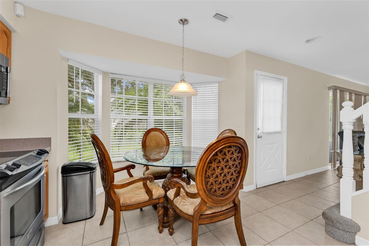 4978 HURLEY AVENUE — photo 4 of 45